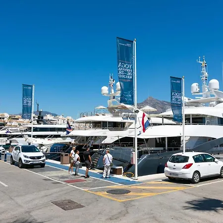 Apartamento Puerto Banus, Marina Banus, 2br, 2bth, Pool, Parking, Marbella, 3h