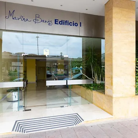 - Marina Banus, Puerto Banus, 2br Terrace, Parking & Pool Apartament