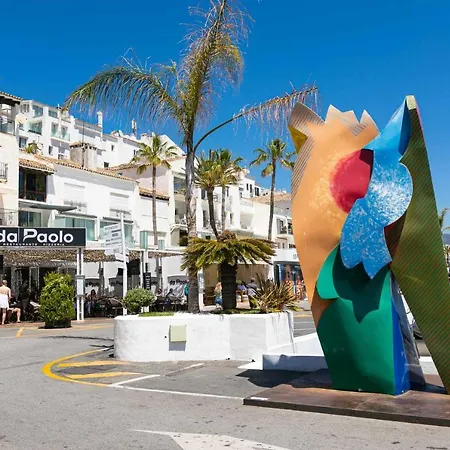 Marbella Home Rentals - Marina Banus, Puerto Banus, 2Br Terrace, Parking & Pool דירה *