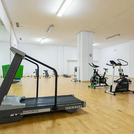 דירה Marbella Home Rentals - Marina Banus, Puerto Banus, 2Br Terrace, Parking & Pool