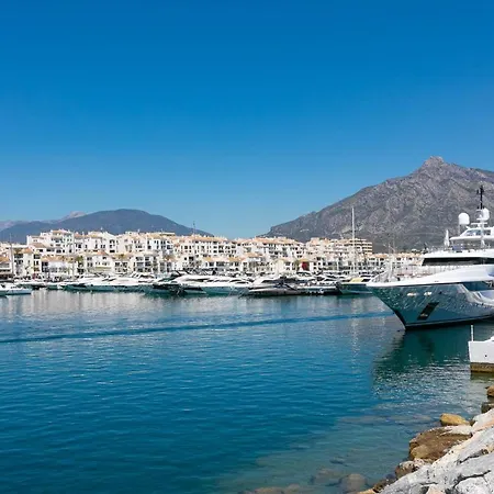 - Marina Banus, Puerto Banus, 2br Terrace, Parking & Pool Marbella