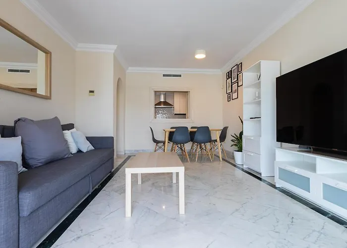 - Marina Banus, Puerto Banus, 2br Terrace, Parking & Pool Marbella